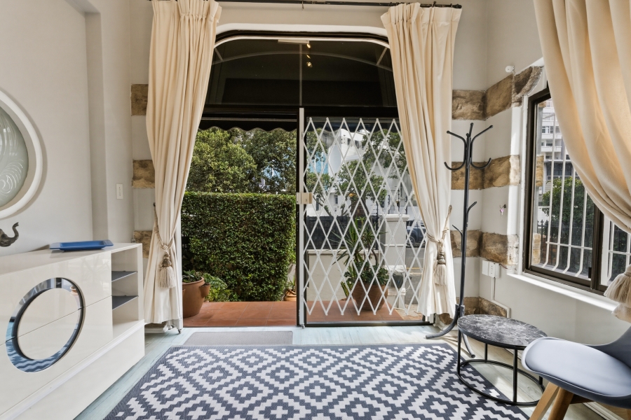 2 Bedroom Property for Sale in Sea Point Western Cape